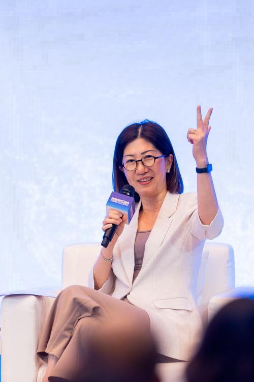 捷希缘 港交所CEO陈翊庭：港股IPO排队企业超160家，A+H形成良性联动