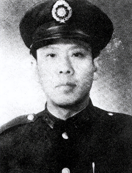 博盈配资 淮海战役国军八十万，只被歼灭五十五万，其余二十五万去哪了